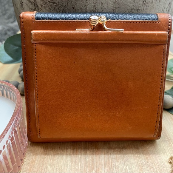 Dooney & Bourke Vintage Wallet - Black/Brown Pebbled Leather *Crosslisted* - Picture 3 of 8